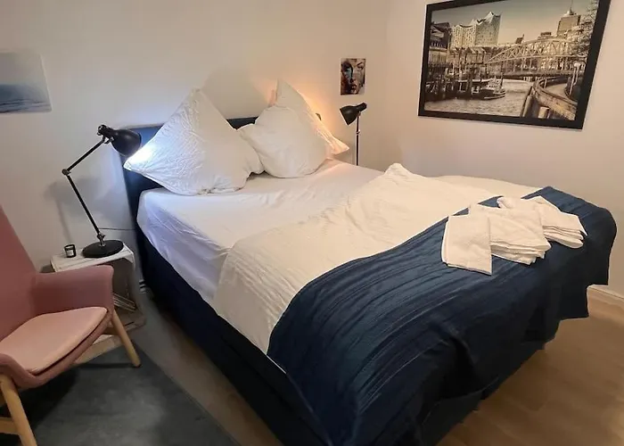 Gemütliche, große 6-ZKB,EG-Wohnung im Herzen Eimsbüttels-2WC&2Duschen Hamburg